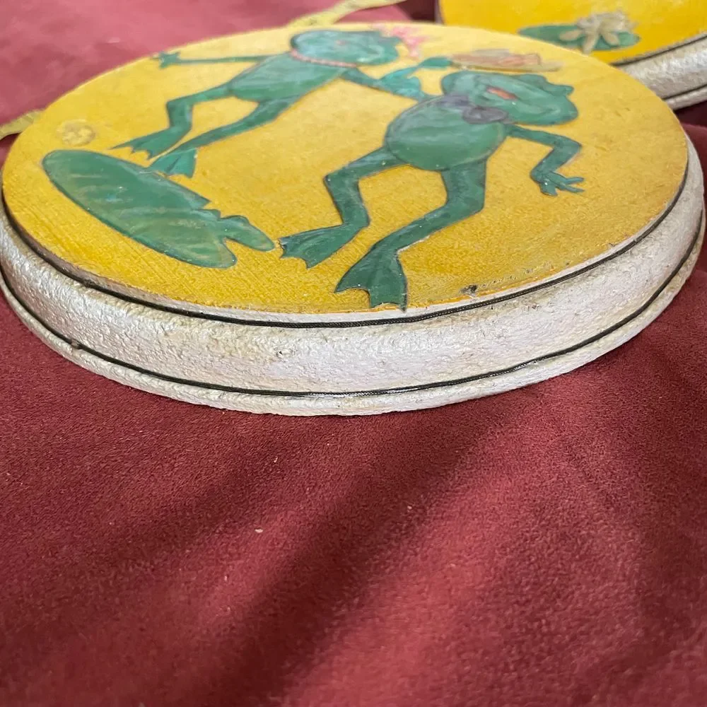 Vintage dancing frog couple round wall‎ hanging pair set of 2